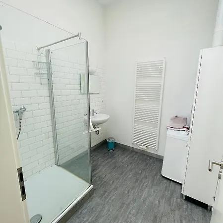 Zentrale Ruhige In *