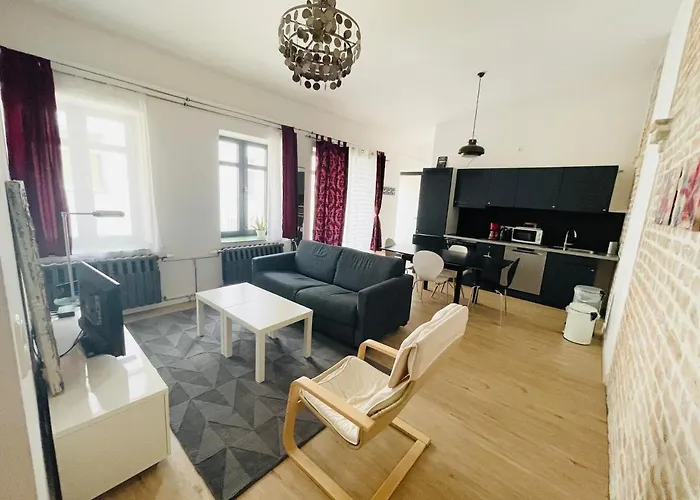 Zentrale Ruhige In شقة