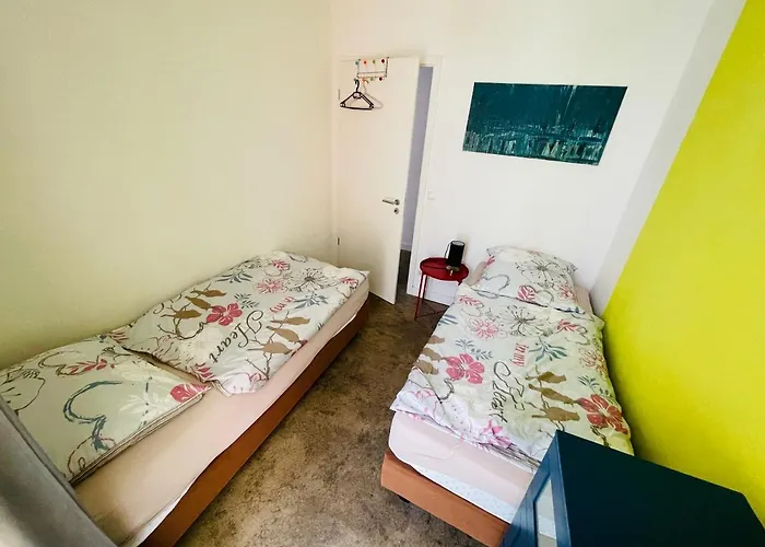 Zentrale Ruhige In برلين