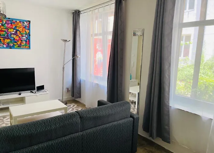 Zentrale Ruhige In شقة