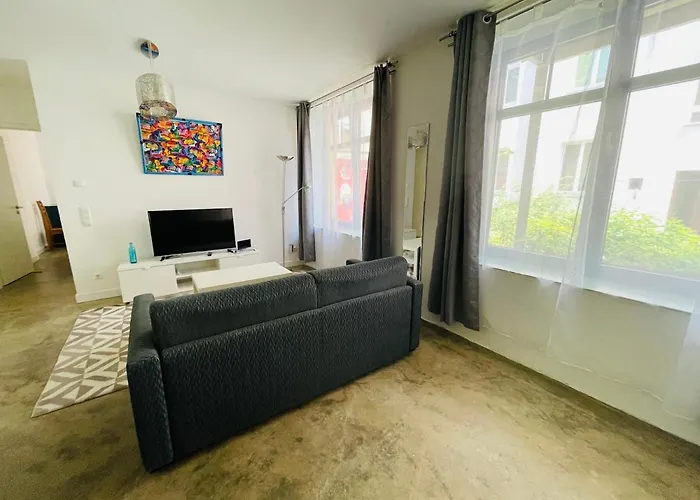 Zentrale Ruhige In شقة *