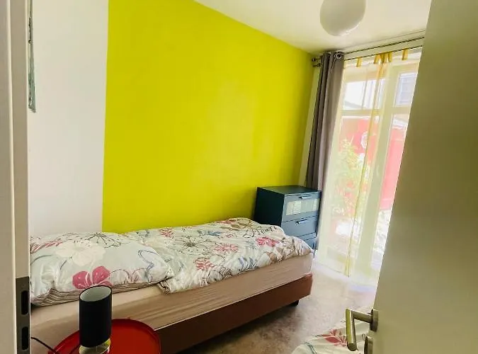 Zentrale Ruhige In *