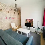 Zentrale Ruhige In Lägenhet Berlin